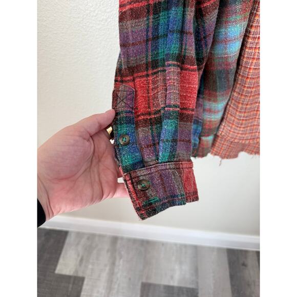 Urban Outfitters Patchwork BDG Robbie Spliced Flannel Button Down Size Large - Picture 8 of 9